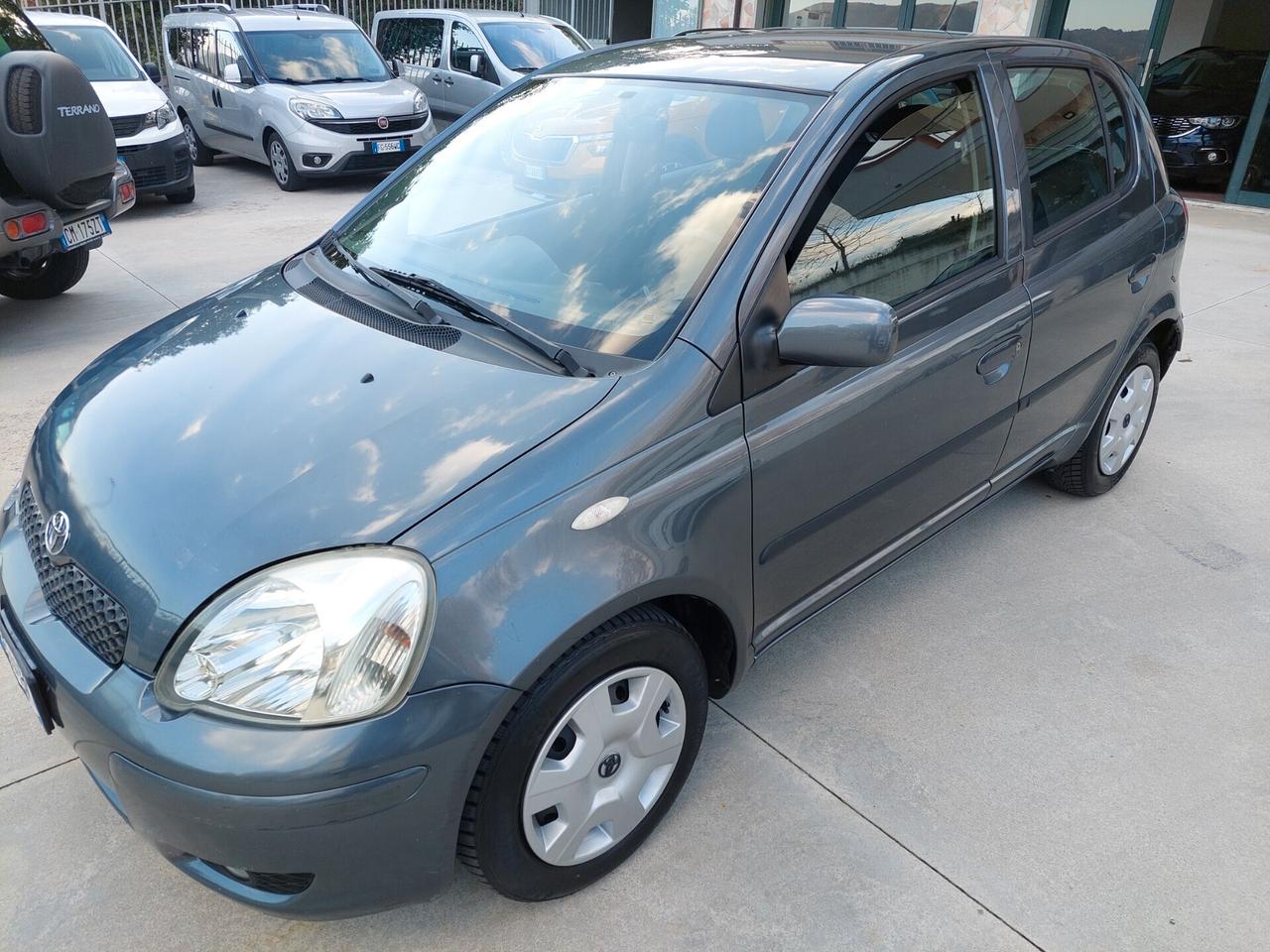 Toyota Yaris 1.0 Benzina 5 porte