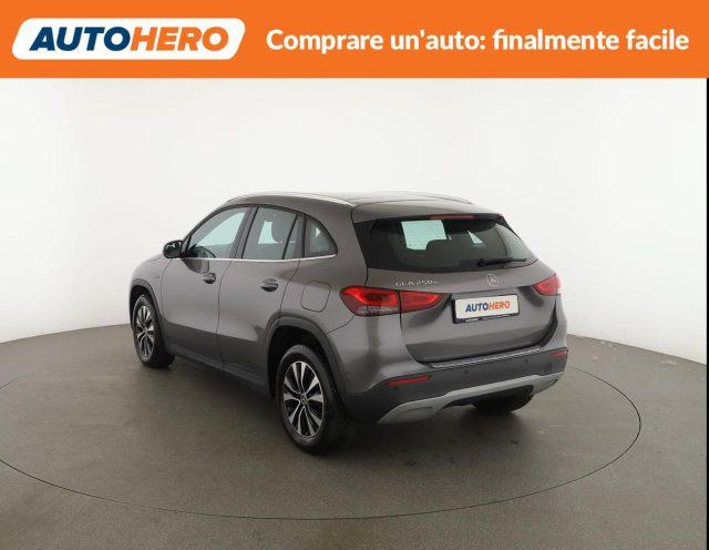 MERCEDES-BENZ GLA 250 e hybrid EQ Business Extra