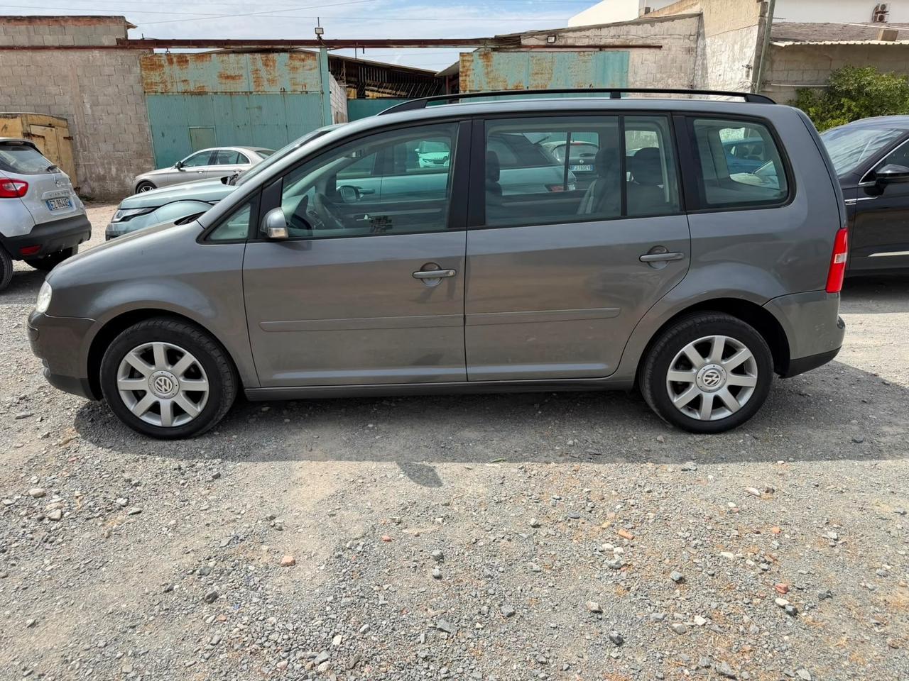 Volkswagen Touran 1.9 Diesel- Clima- Neopatentati
