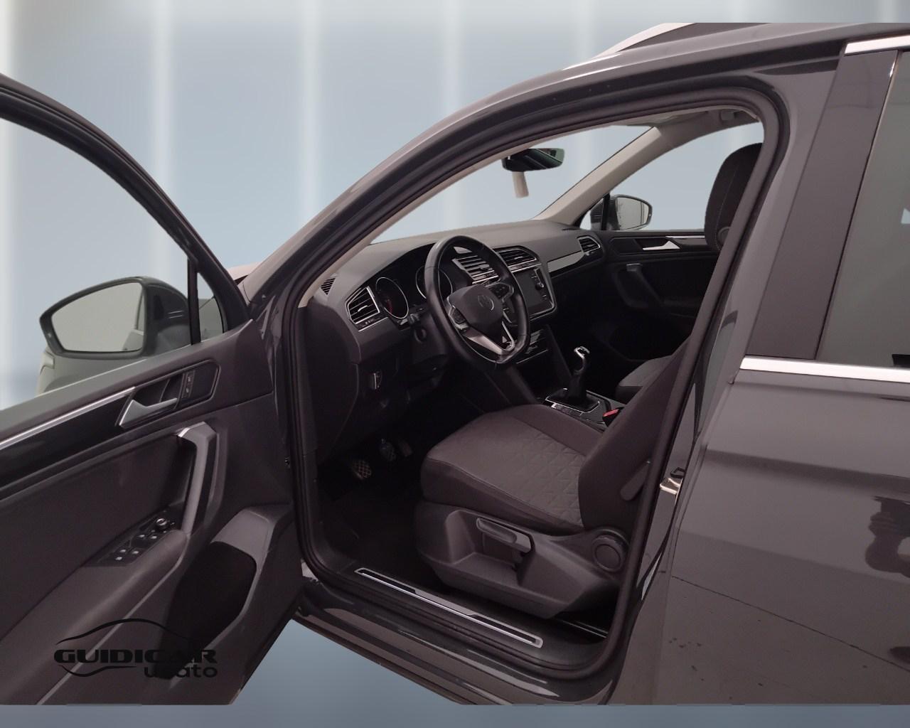 VOLKSWAGEN Tiguan II 2021 - Tiguan 2.0 tdi Life 122cv