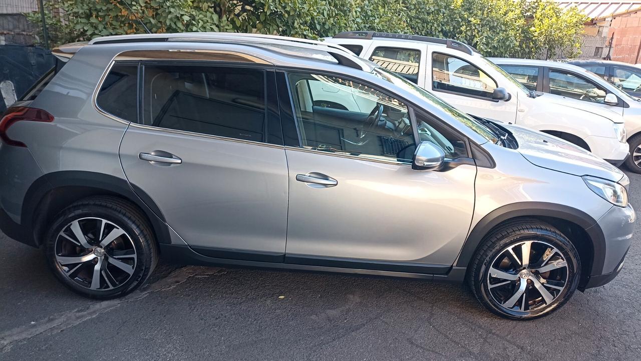 Peugeot 2008 BlueHDi 120 S&S Allure