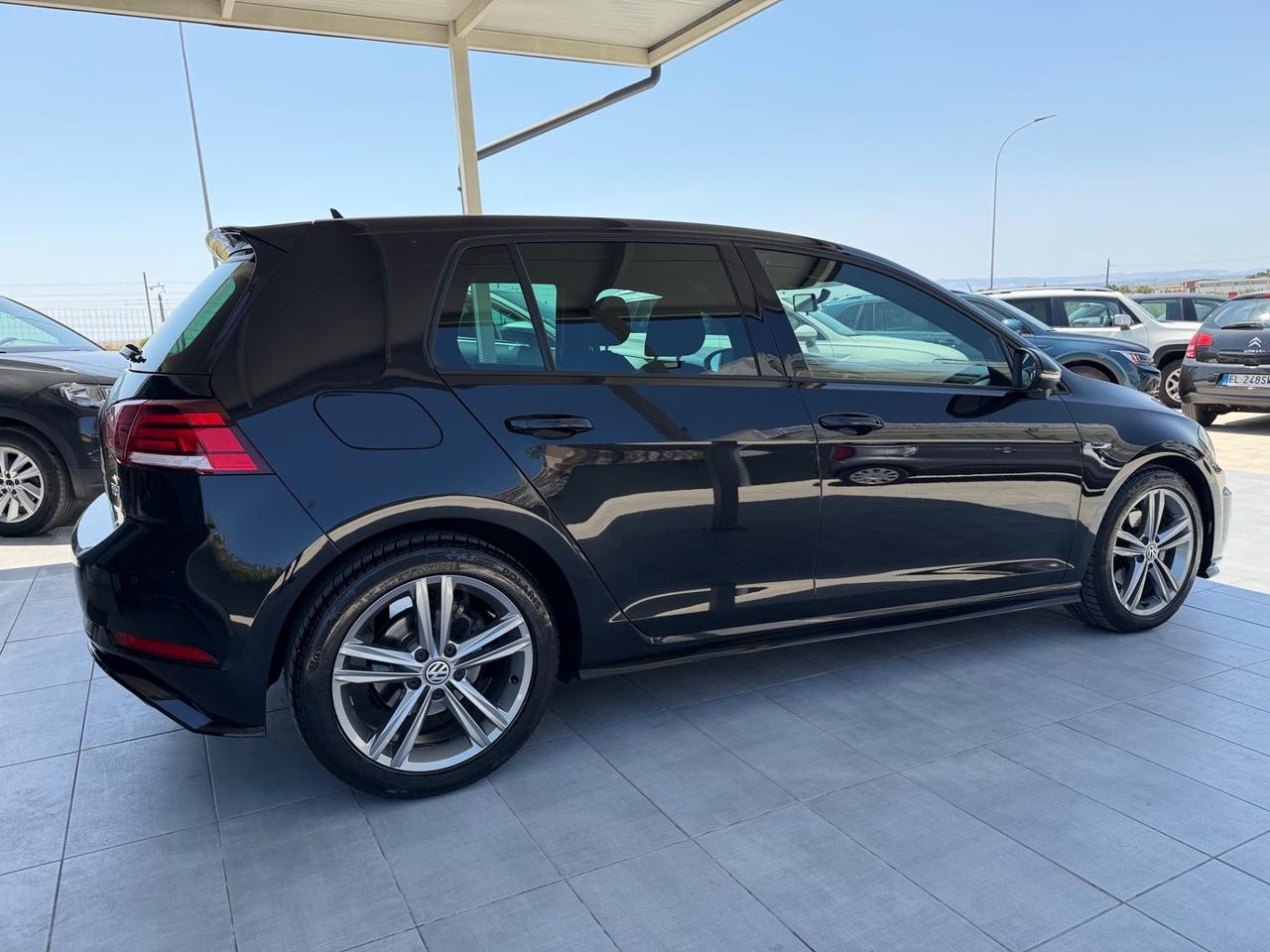 Volkswagen Golf 1.6 TDI 115 CV EXECUTIVE R-Line