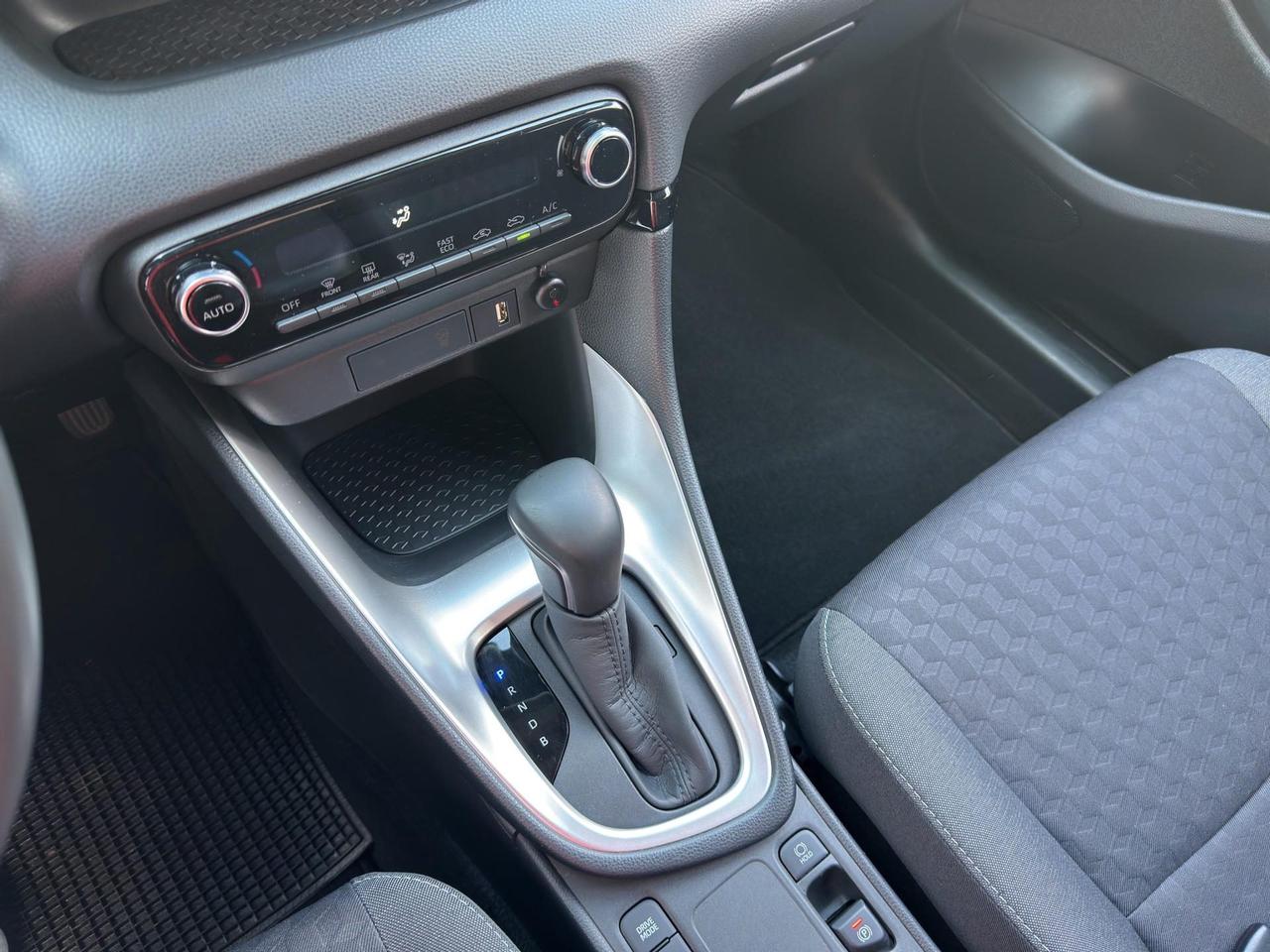 Toyota Yaris 1.5h Trend