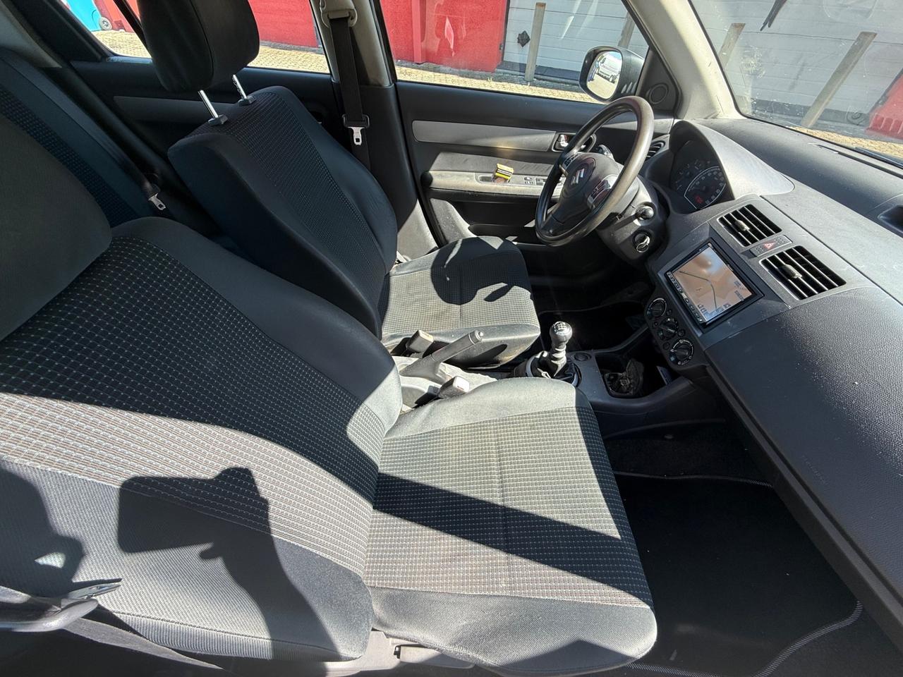 Suzuki Swift 1.3 DDiS 5p. GLX