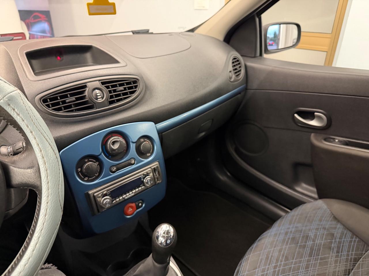 Renault Clio 1.2 75CV 3 Porte ok neopatentati