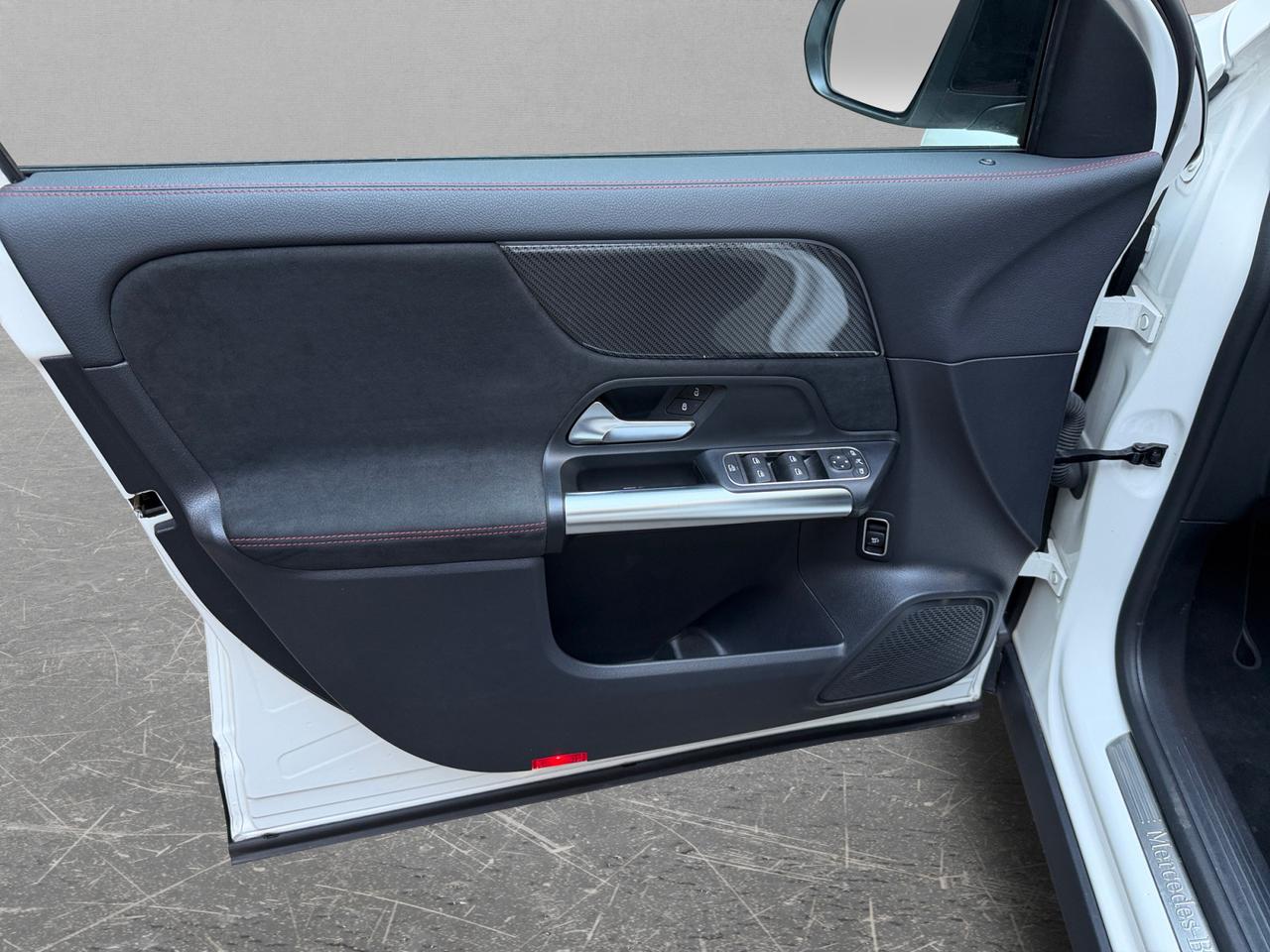 Mercedes GLA 200 d Premium 4matic autom. "TETTO PANORAMICO"