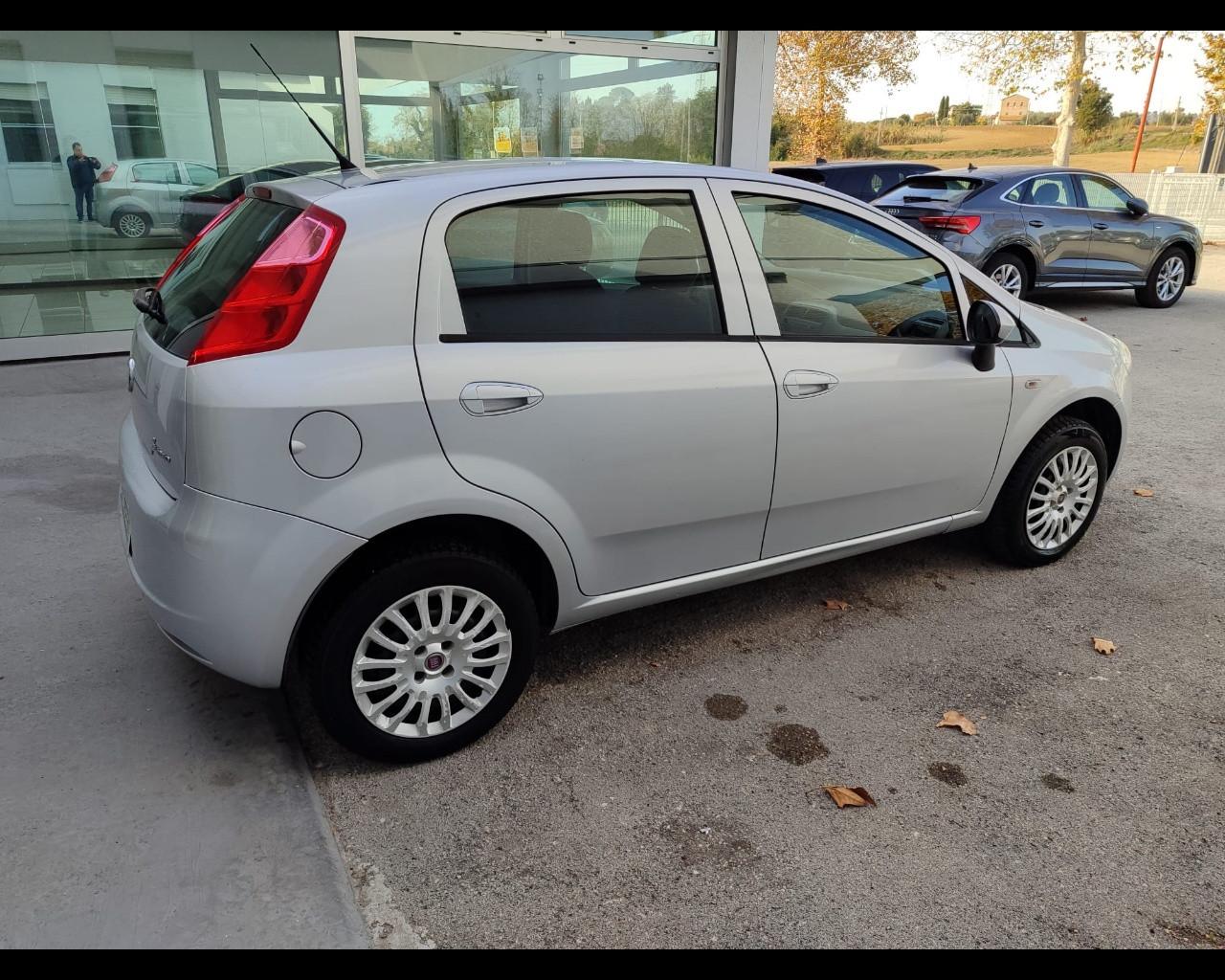 FIAT Grande Punto - Grande Punto 1.4 5 porte Actual Natural Power