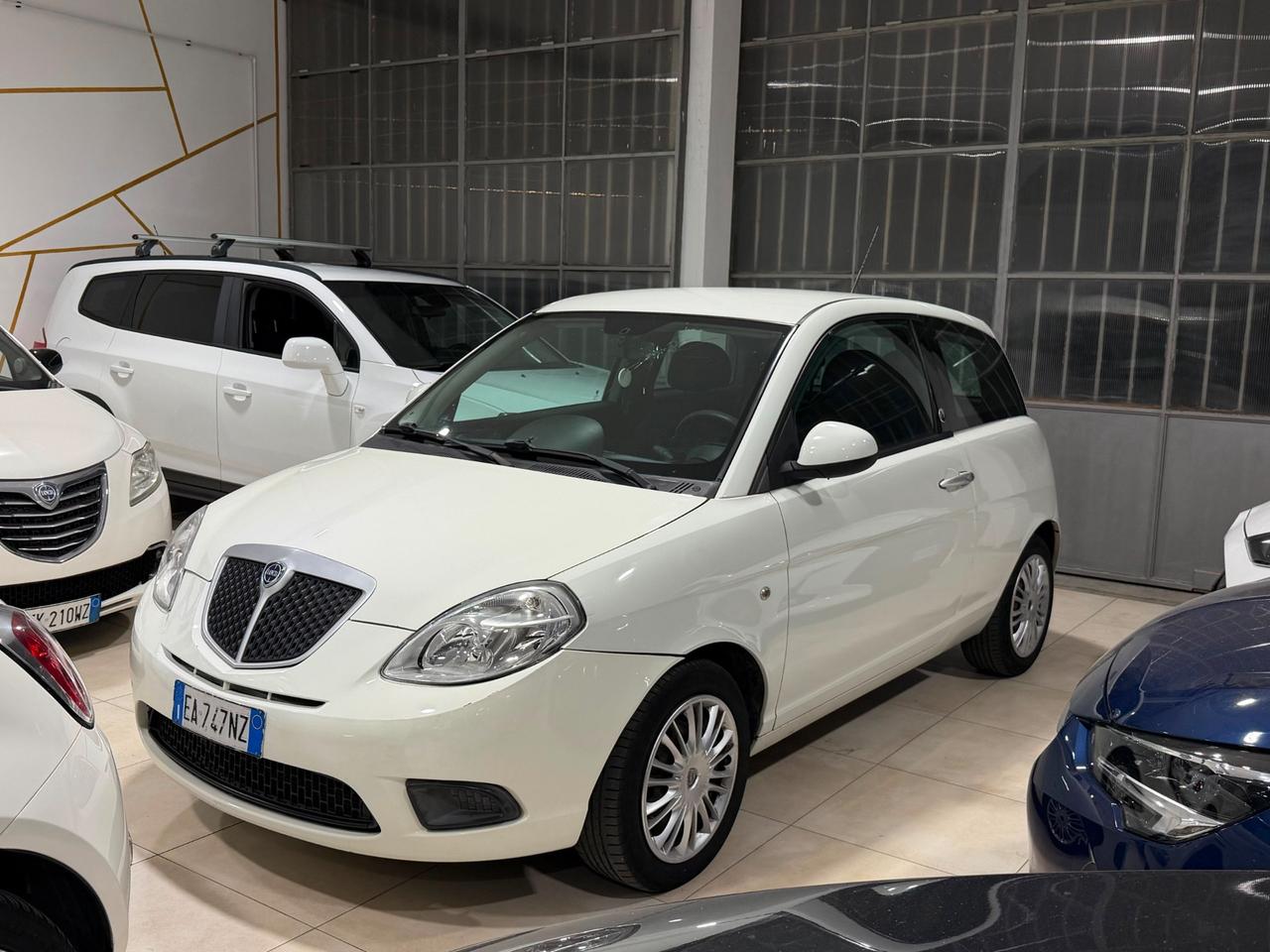 Lancia Ypsilon 1.4 Platino Ecochic GPL