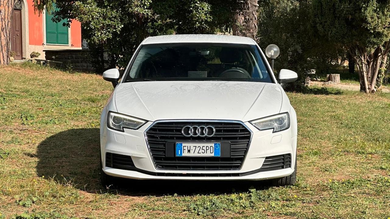 Audi A3 SPB 35 TDI S tronic Admired 2019 PERFETTA leggi testo