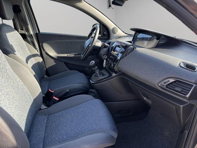 LANCIA Ypsilon 1.0 FireFly 5 porte S&S Hybrid Silver