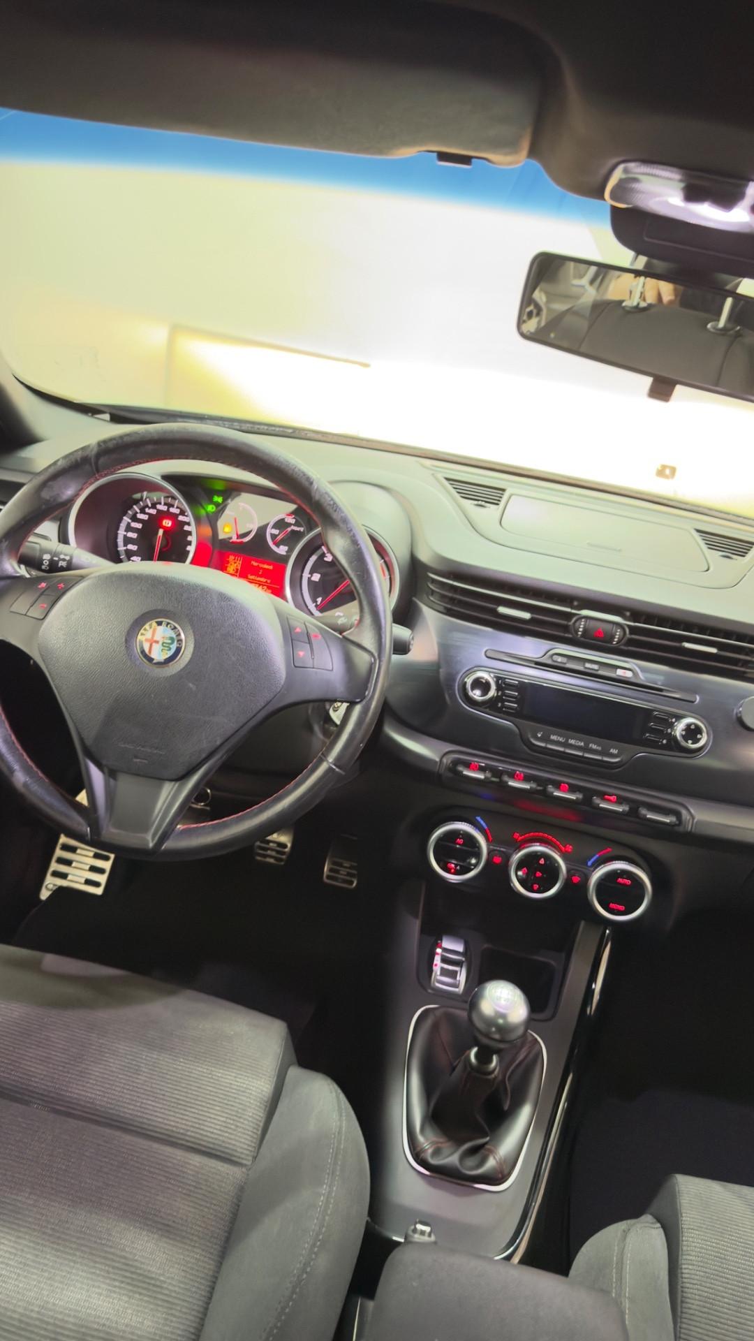 Alfa Romeo Giulietta 2.0 JTDm-2 140 CV Exclusive