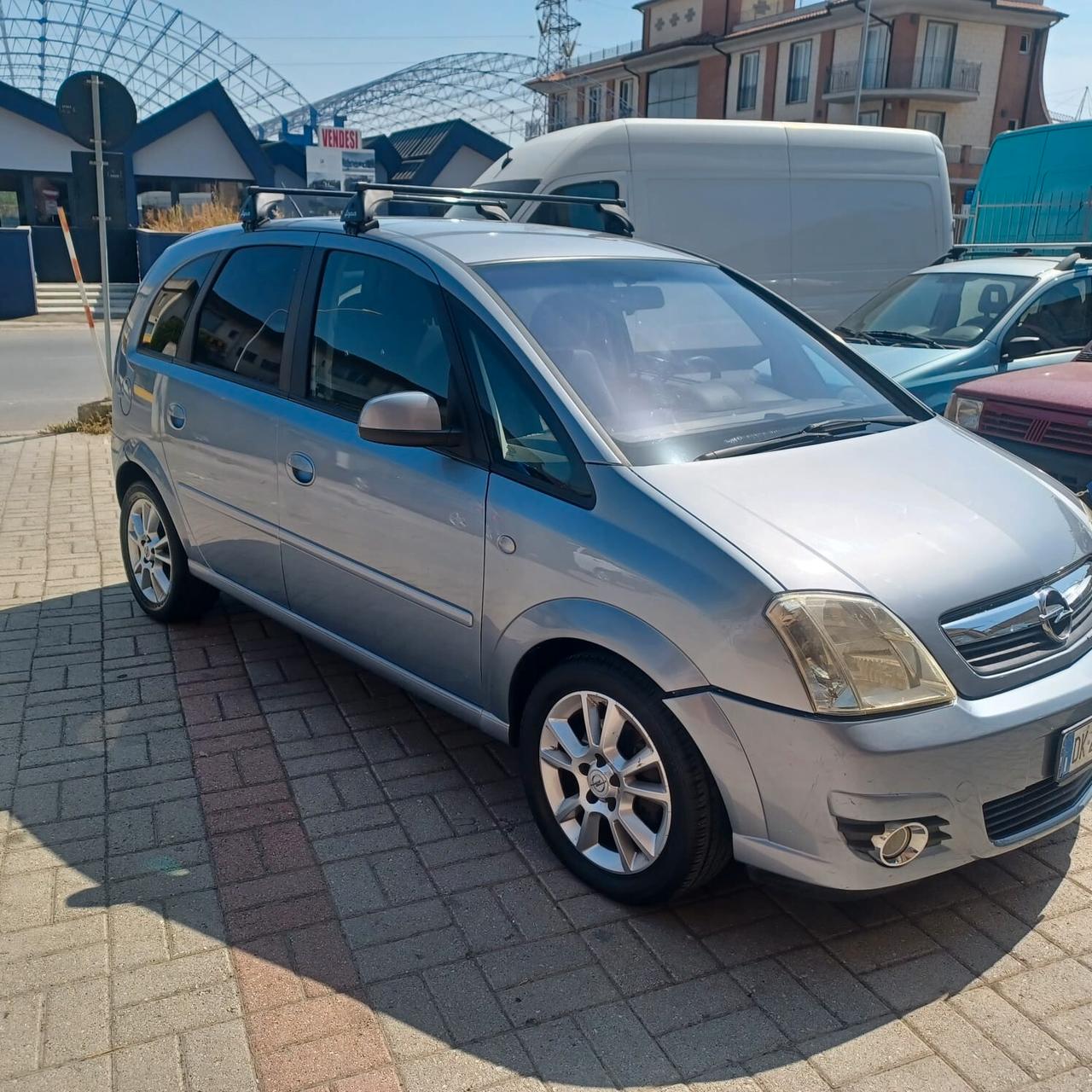 ECONOMICA MERIVA 1.7 CDI 177.288 KM
