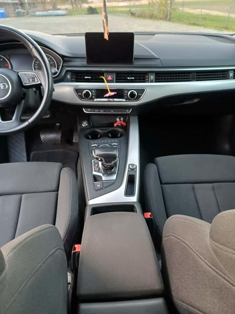 Audi A4 2.0 TDI 150 CV ultra S tronic Design