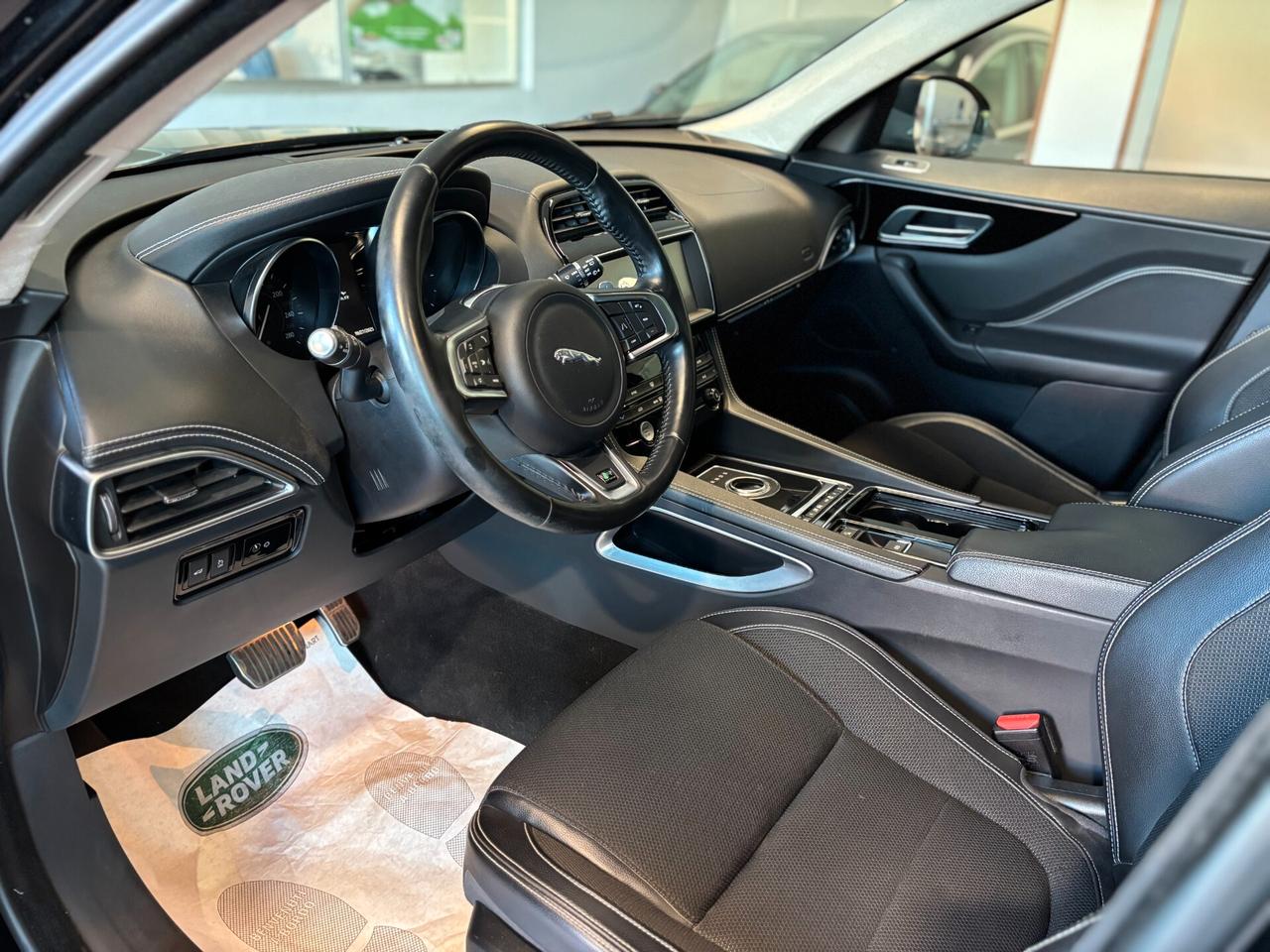 Jaguar F-Pace 2.0d i4 R-Sport 180cv *TAGLIANDI CERTIFICATI *