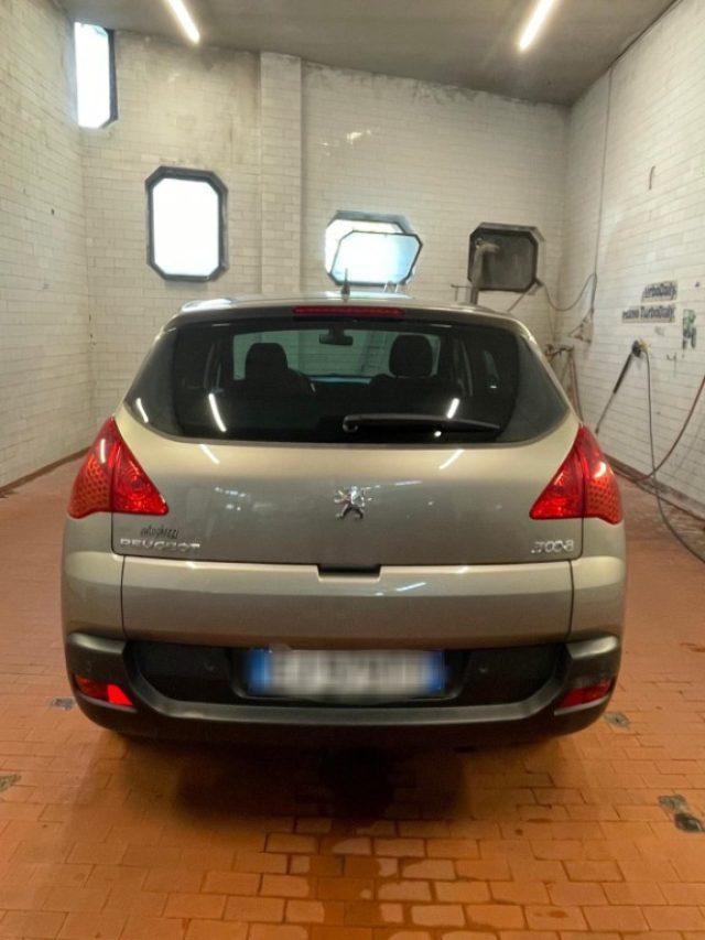 PEUGEOT 3008 1.6 HDi 112CV Tecno