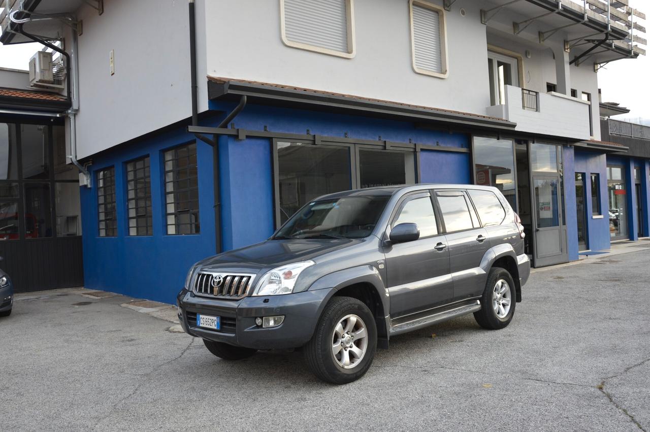 Toyota Land Cruiser 3.0 D-4D 16V cat 5 porte aut. Wagon