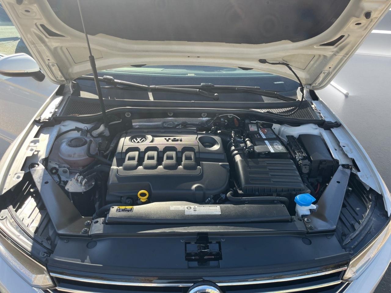 Volkswagen Passat variant 2.0 tdi comfortline 150cv dsg