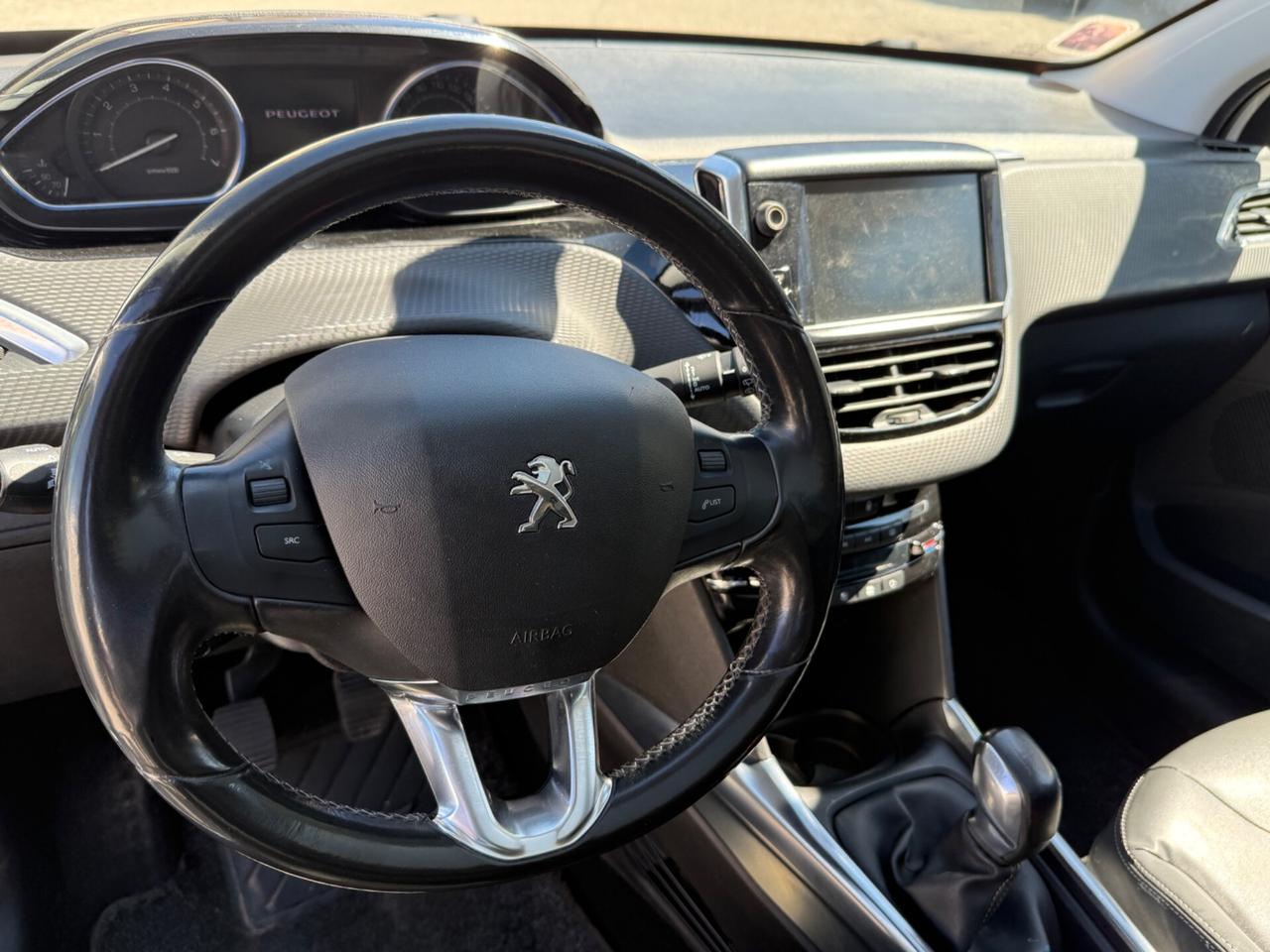 Peugeot 2008 1.2 VTi 82CV Allure