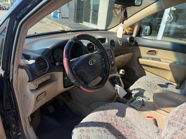 KIA Carens 2.0 CVVT EX Class