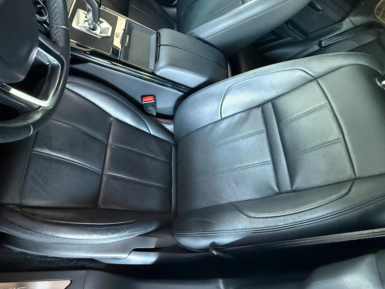 Land Rover Range Evoque 2.0D I4-L.Flw 150CV AWD Auto R-Dynamic SE