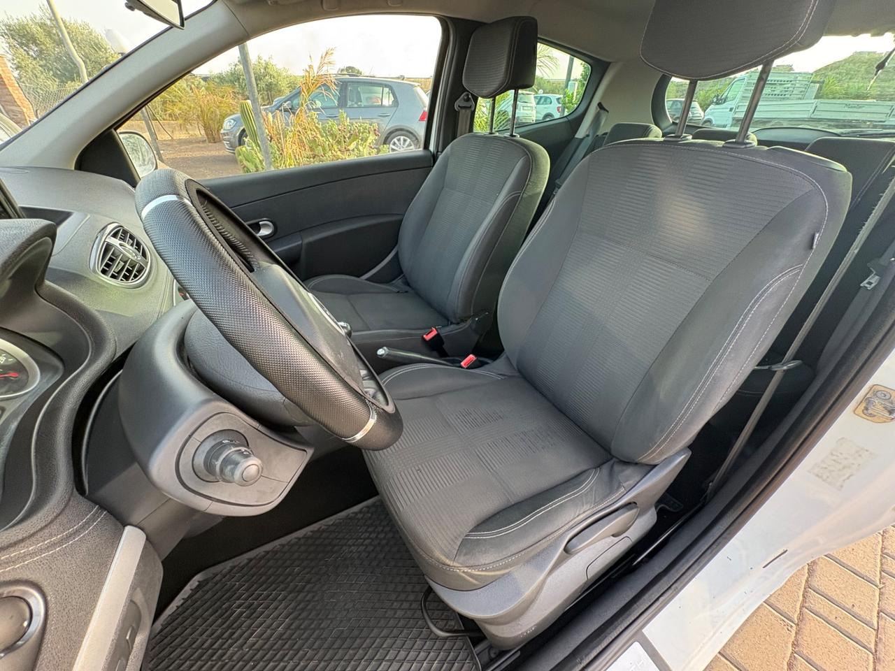 Renault Clio 1.5 dCi 75CV 25th Dynamique