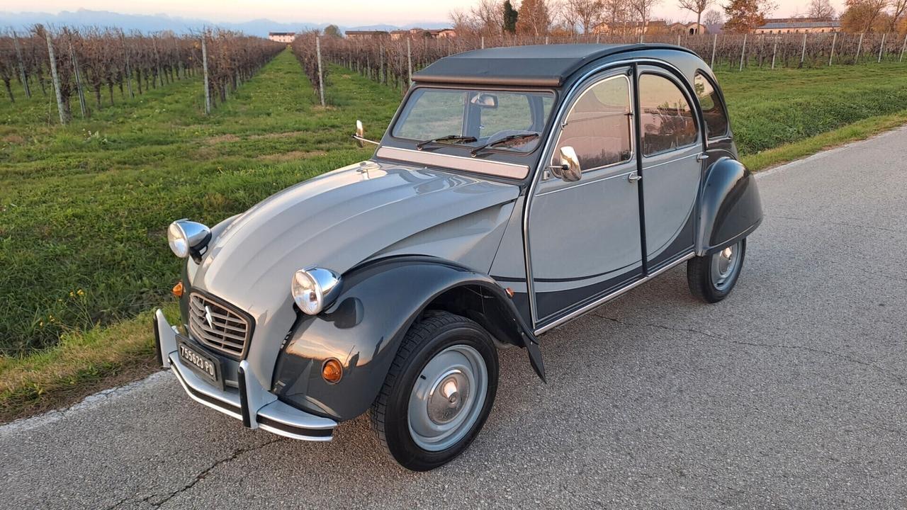 Citroen 2CV 6 Charleston RESTAURATA
