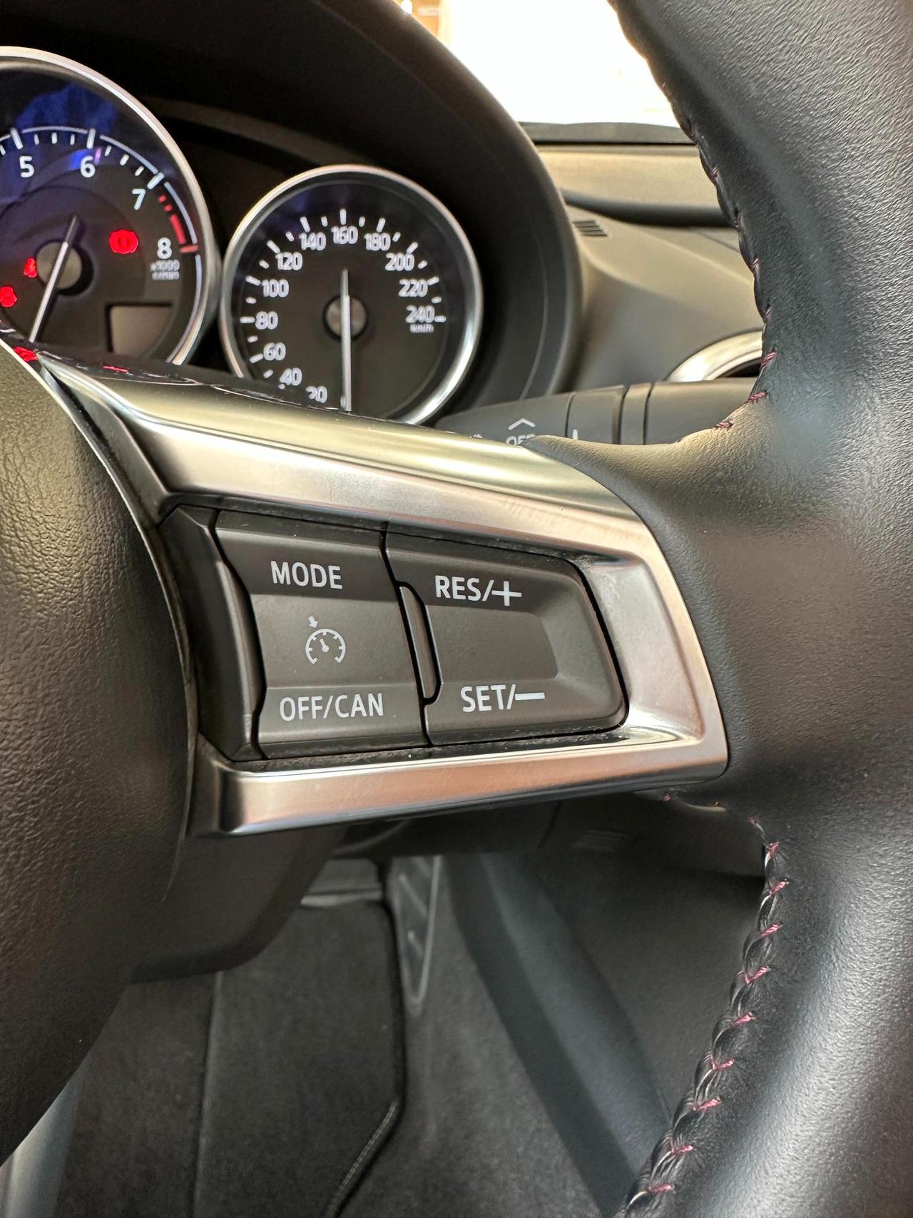 Mazda MX-5 Soft Top 1.5 Exceed-Keyless-Bose-Pelle