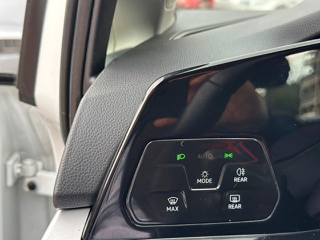 Volkswagen Golf 1.0 eTSI EVO DSG Life