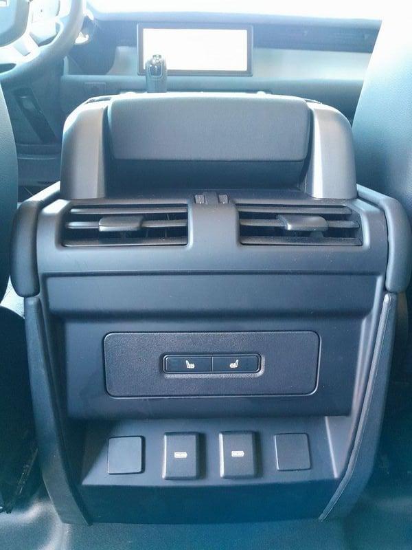 Land Rover Defender 3.0D I6 200 110 SE AWD auto. AUTOCARRO/NETTO IVA