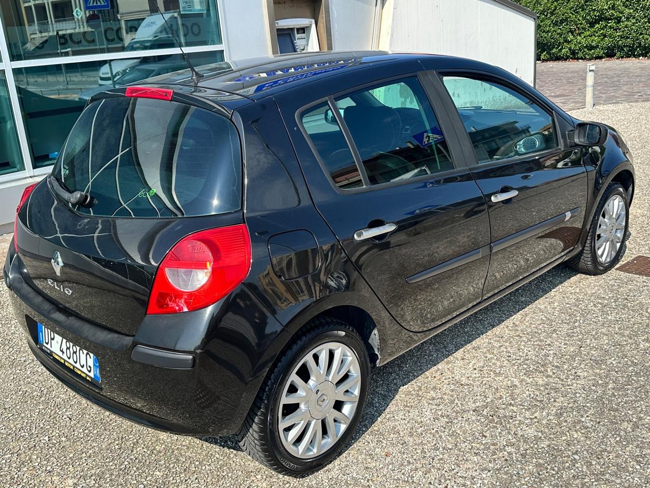 Renault Clio 1.2 16V 5 porte Le Iene metano
