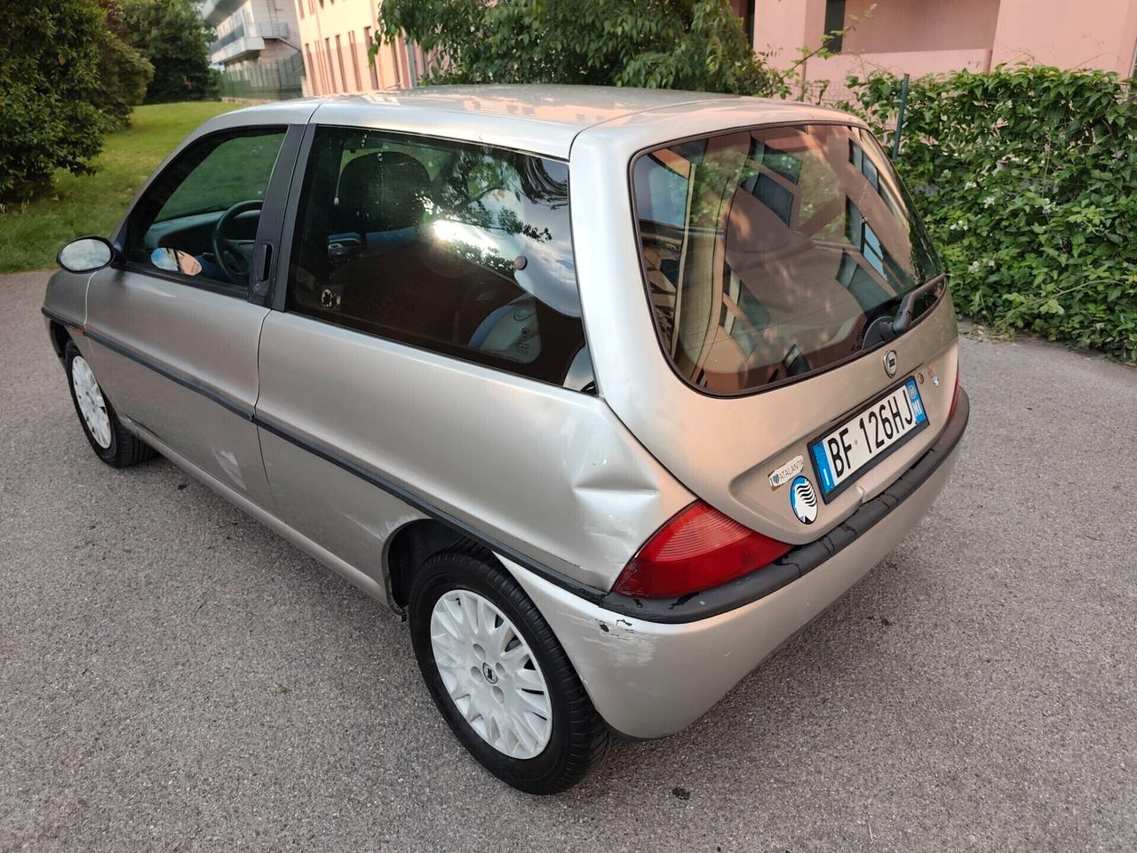 Lancia Y 1.2i cat LS