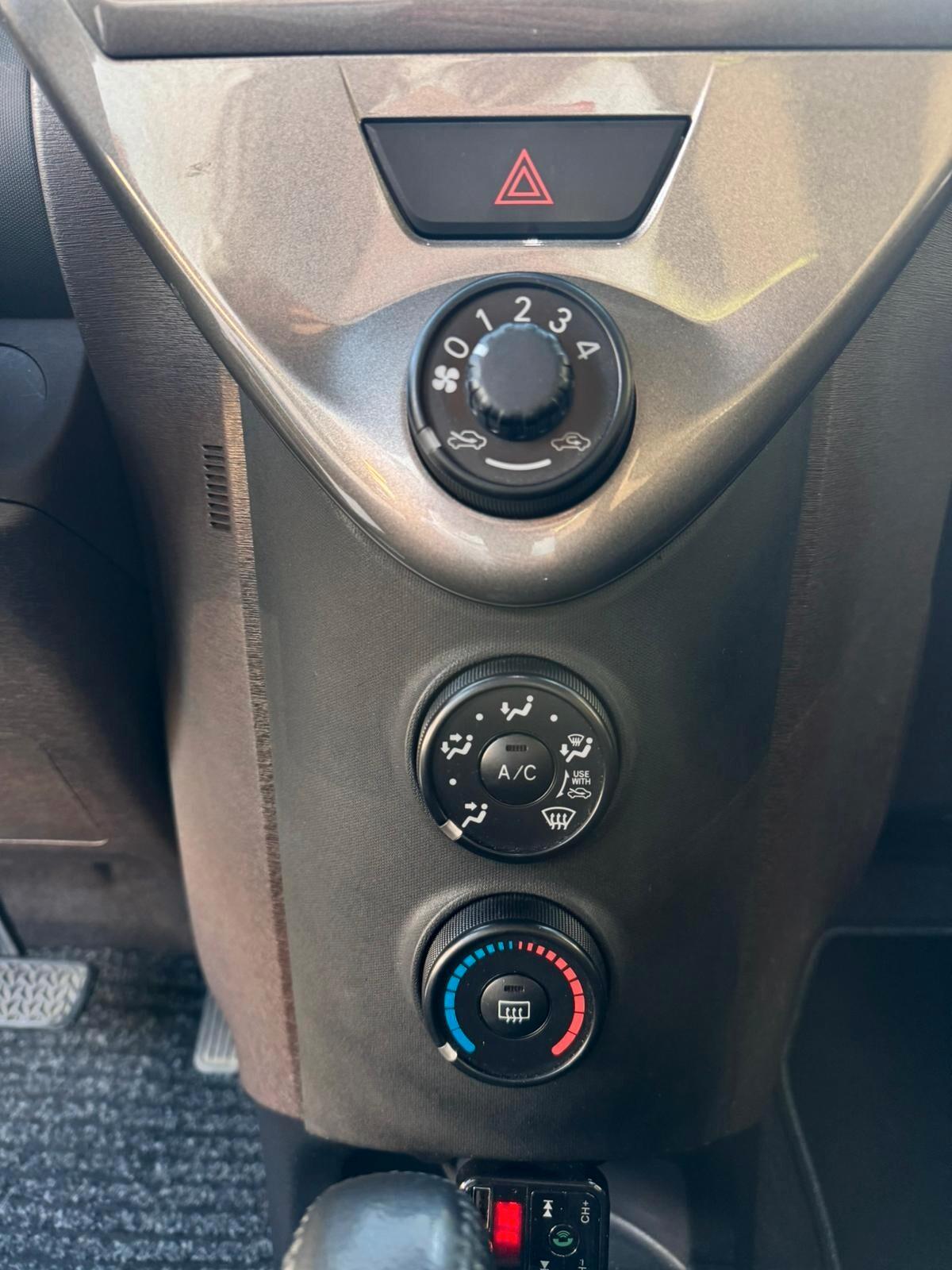 Toyota iQ 1.0 Multidrive