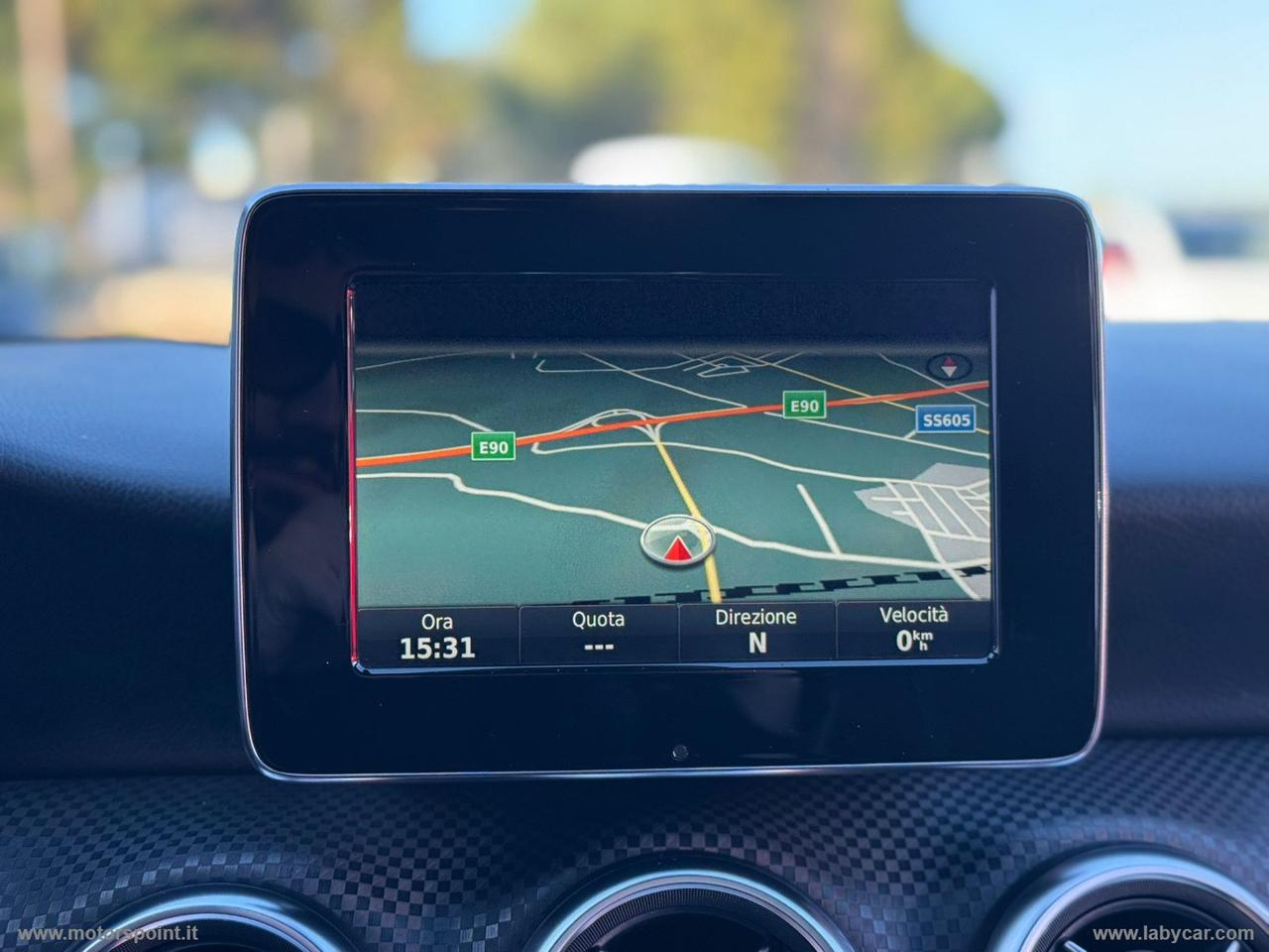 MERCEDES-BENZ A 180 d Automatic Premium