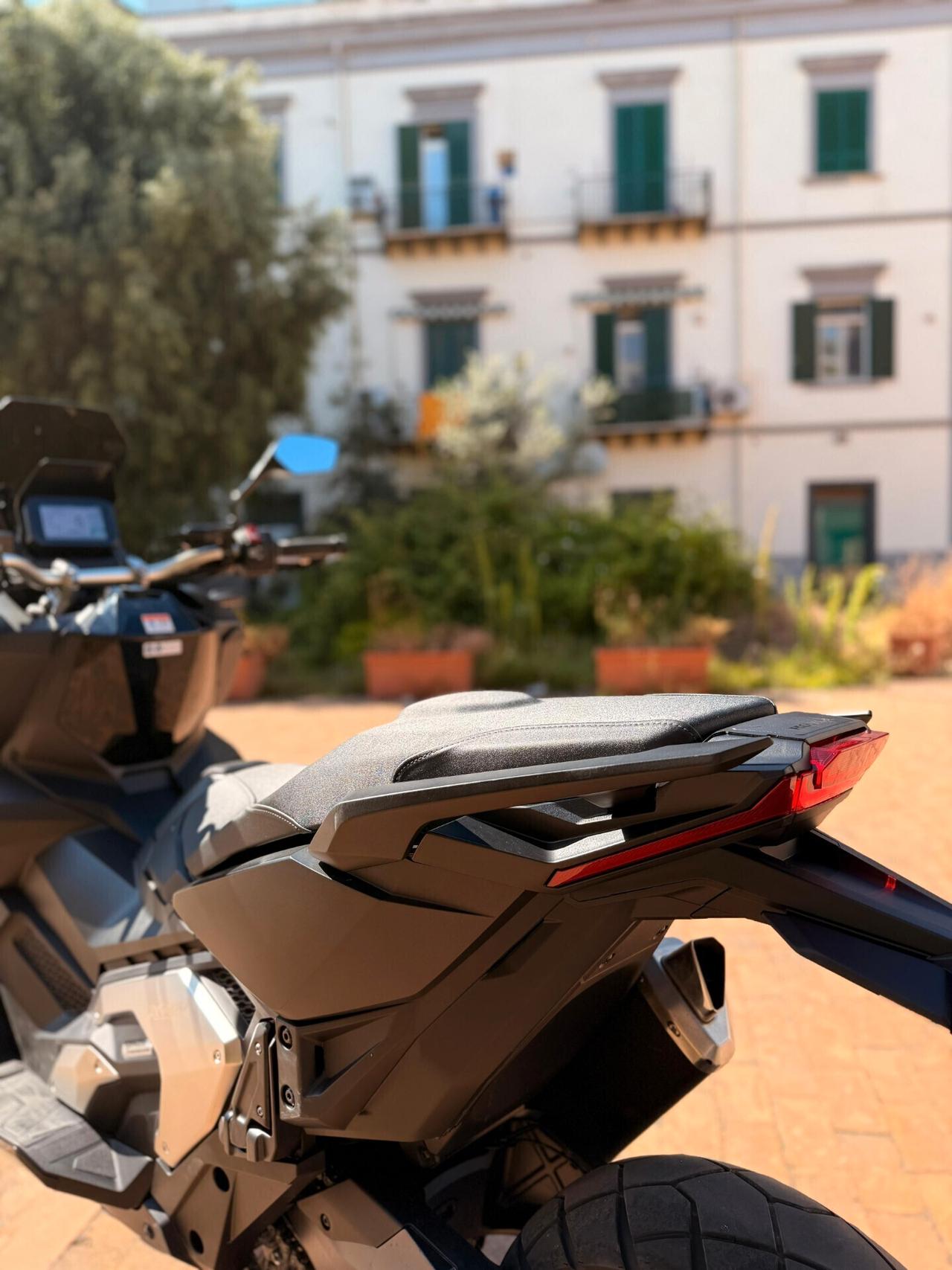 HONDA XADV 750