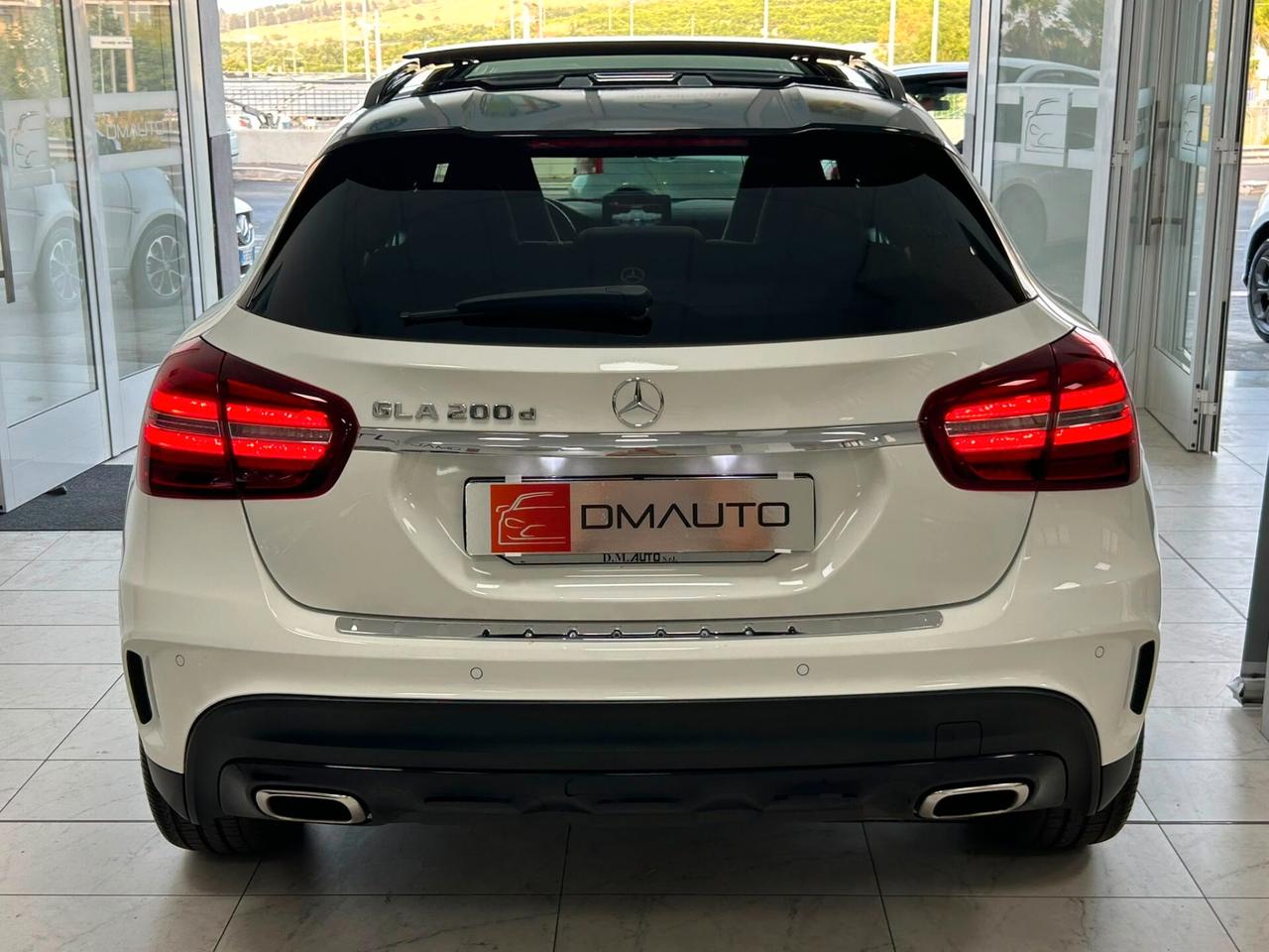 Mercedes-benz GLA 200 d Automatic Premium Night Edition