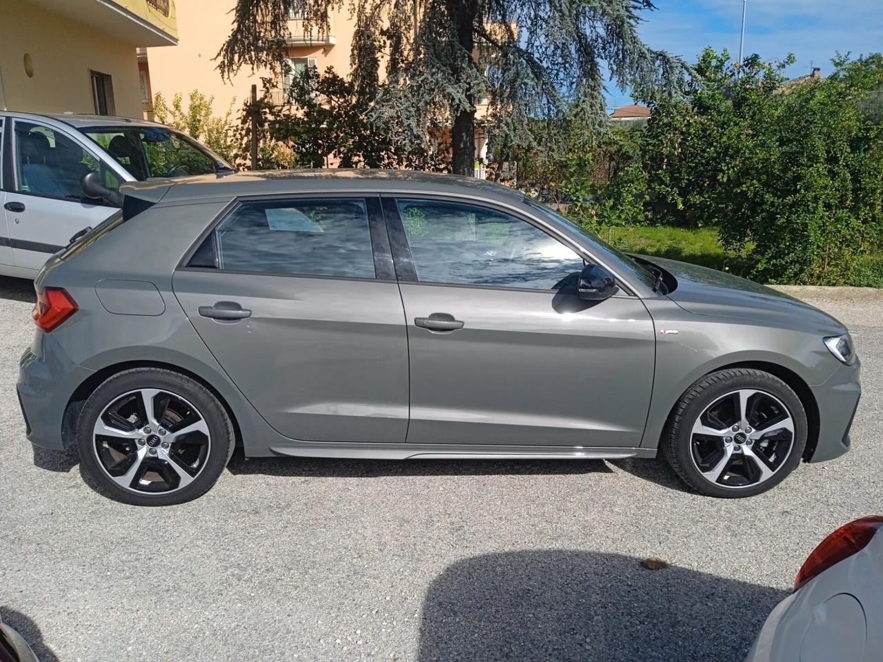 Audi A1 SPB 30 TFSI S line edition