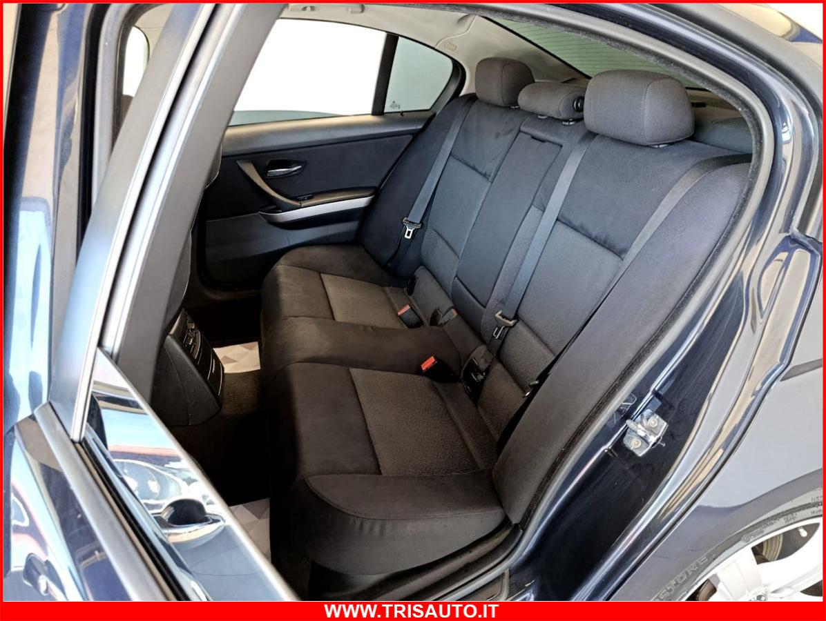 BMW 320d Attiva COMMERCIANTI (TETTUCCIO APRIBILE)