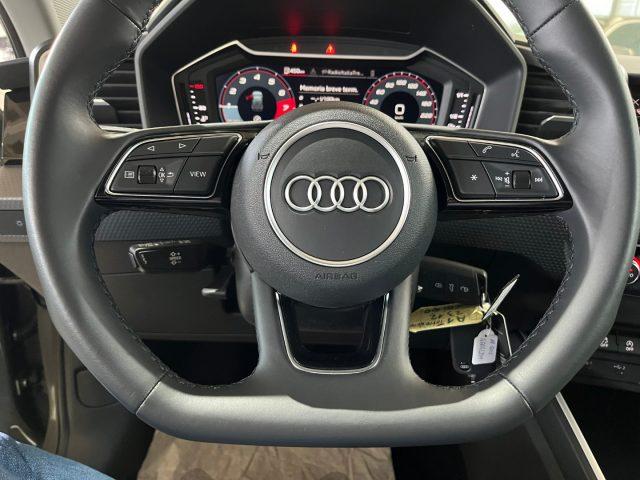 AUDI A1 SPB 30 TFSI 116 CV Identity Black S line "17 Sline