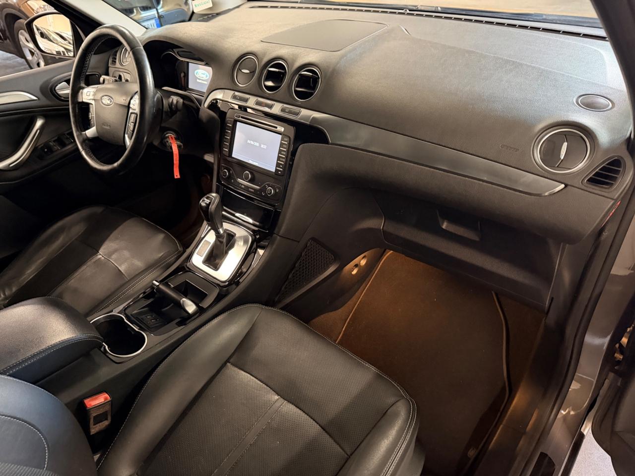 Ford S-Max 2.0 TDCi 163CV Powershift New Titanium