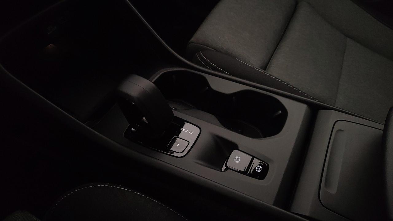 VOLVO XC40 2.0 b3 Core auto