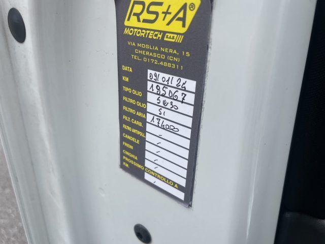VOLVO V40 D2 1.6 DIESEL 115 CV Momentum