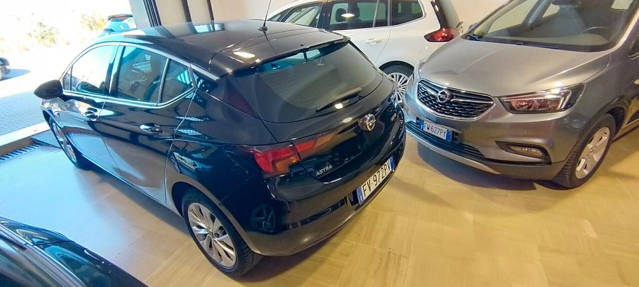 Opel Astra 1.4 Turbo 110CV EcoMetano BERLINA Dynamic 5.P