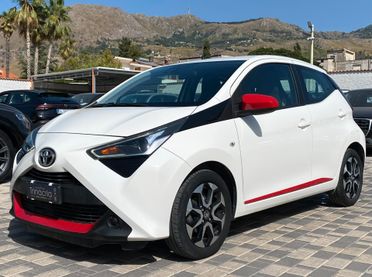 Toyota Aygo 1.0 x-play 72CV 5 porte