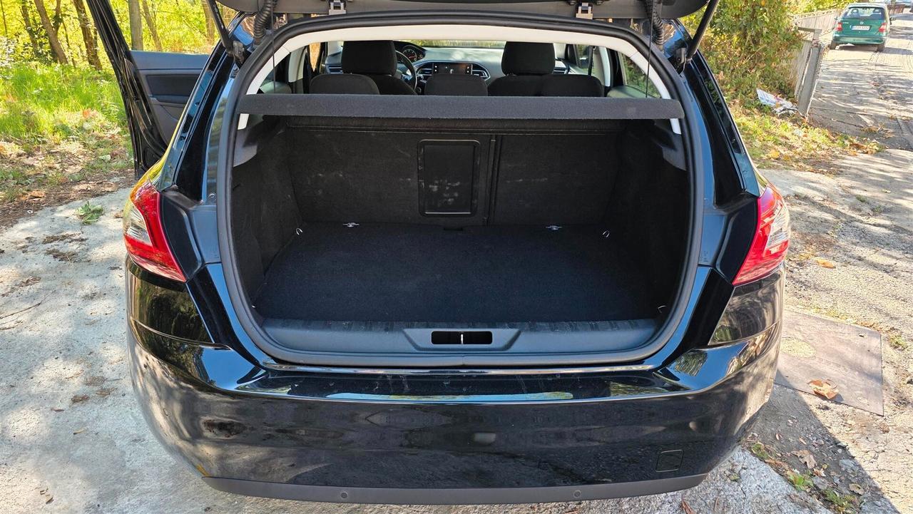Peugeot 308 1.6 BlueHDi 115 CV Stop&Start Business