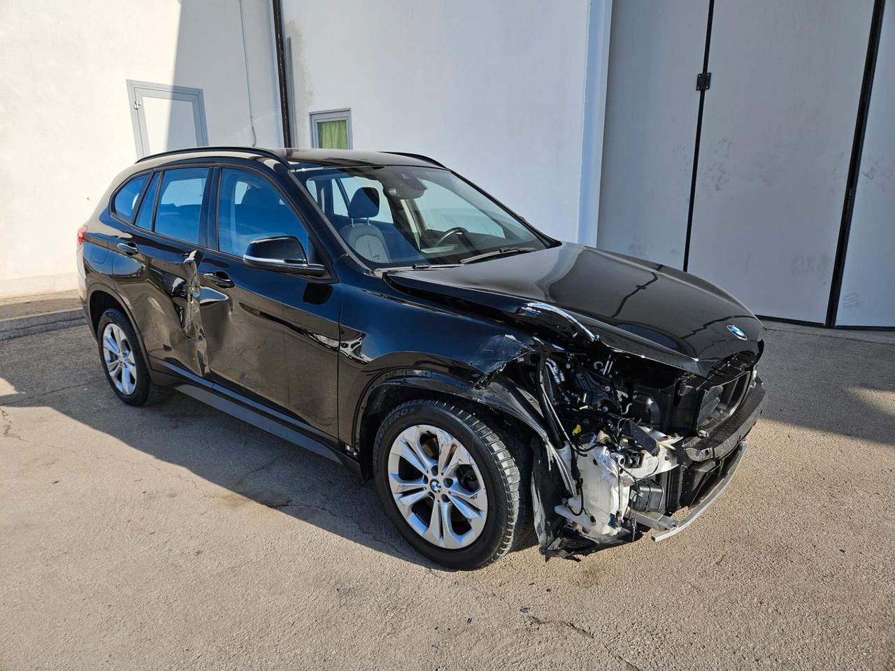 BMW X1 xdrive25e START - INCIDENTATA