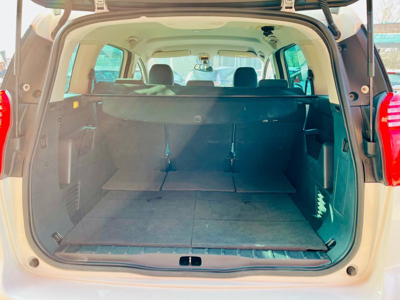 Peugeot 5008 BlueHDi 120 S&S Allure