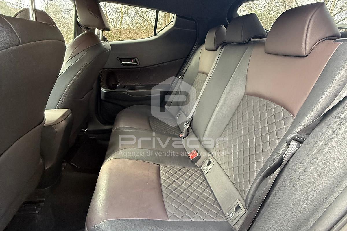 TOYOTA C-HR 1.8 Hybrid E-CVT Lounge