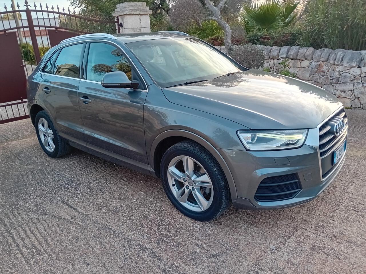 Audi Q3 2.0 TDI 150 CV Design