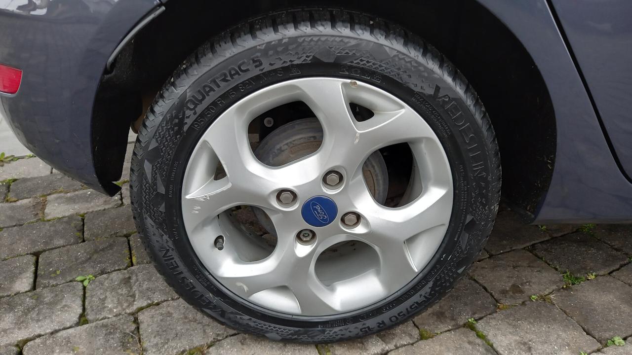 Ford Fiesta Ikon 1.4 5 porte Bz.- GPL