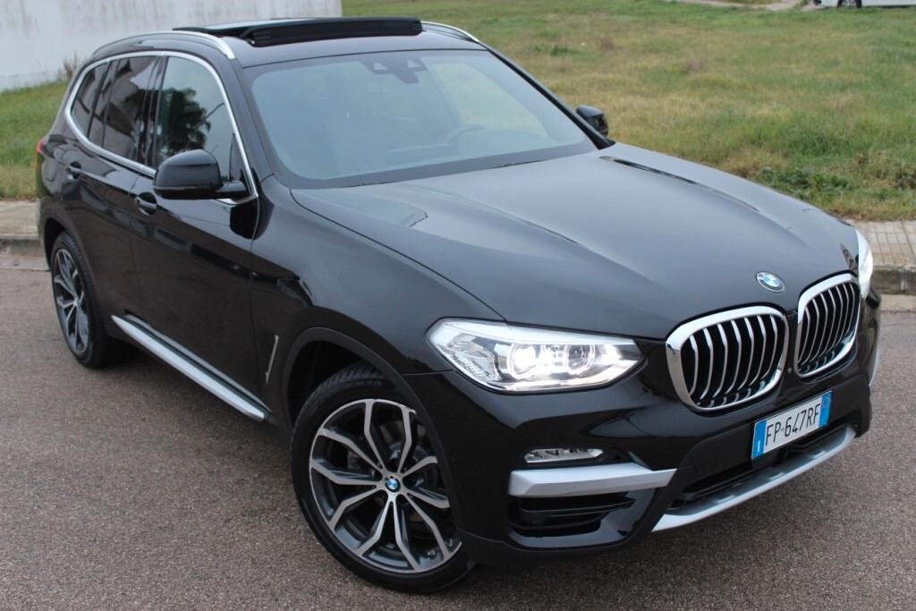 BMW X3 xDrive 20d Aut. X-Line *Tetto *Pelle